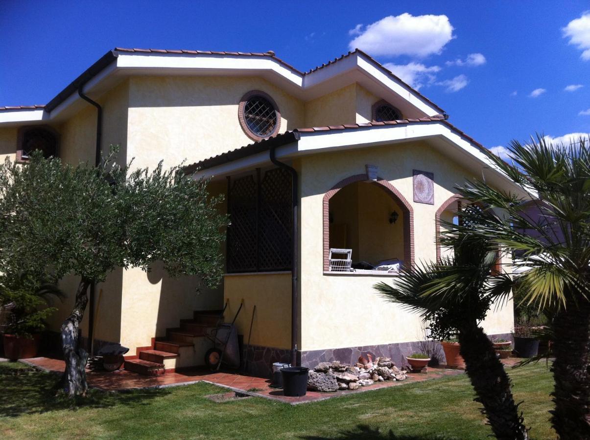 Paoline'S Suite In Villa Фиумичино Екстериор снимка